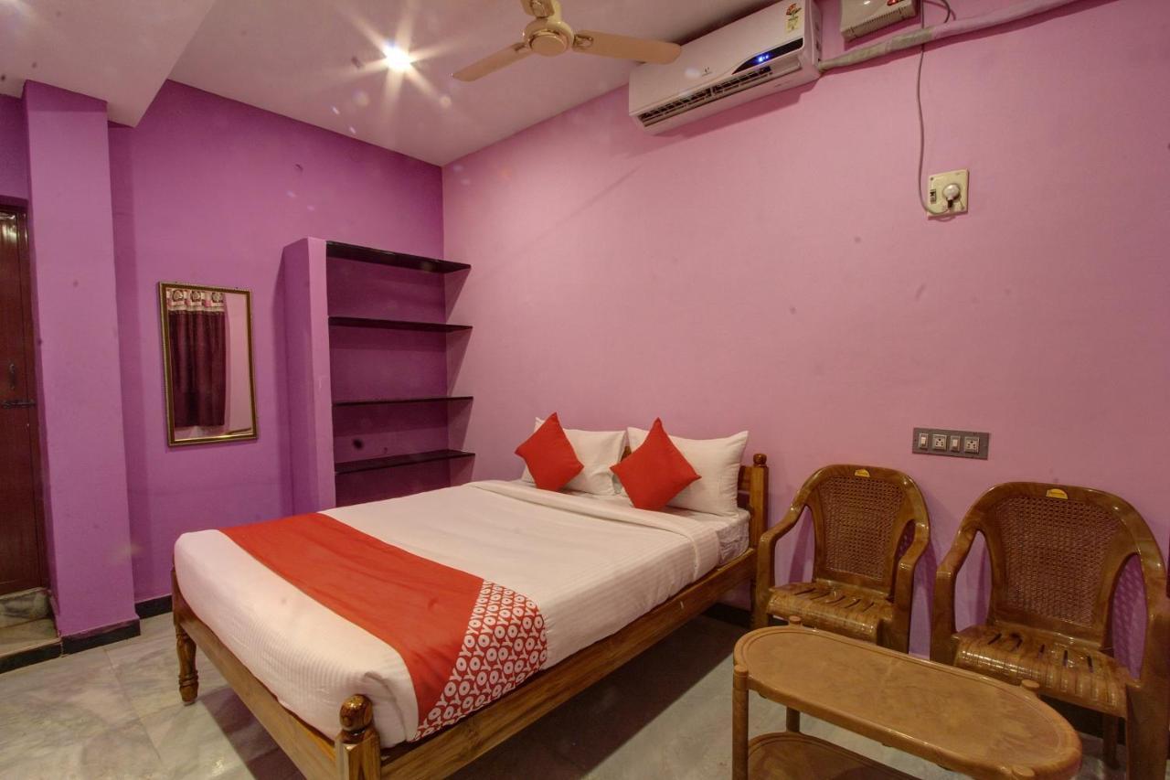 Oyo 38664 Rt Residency Hotel Golden Rock Exterior foto