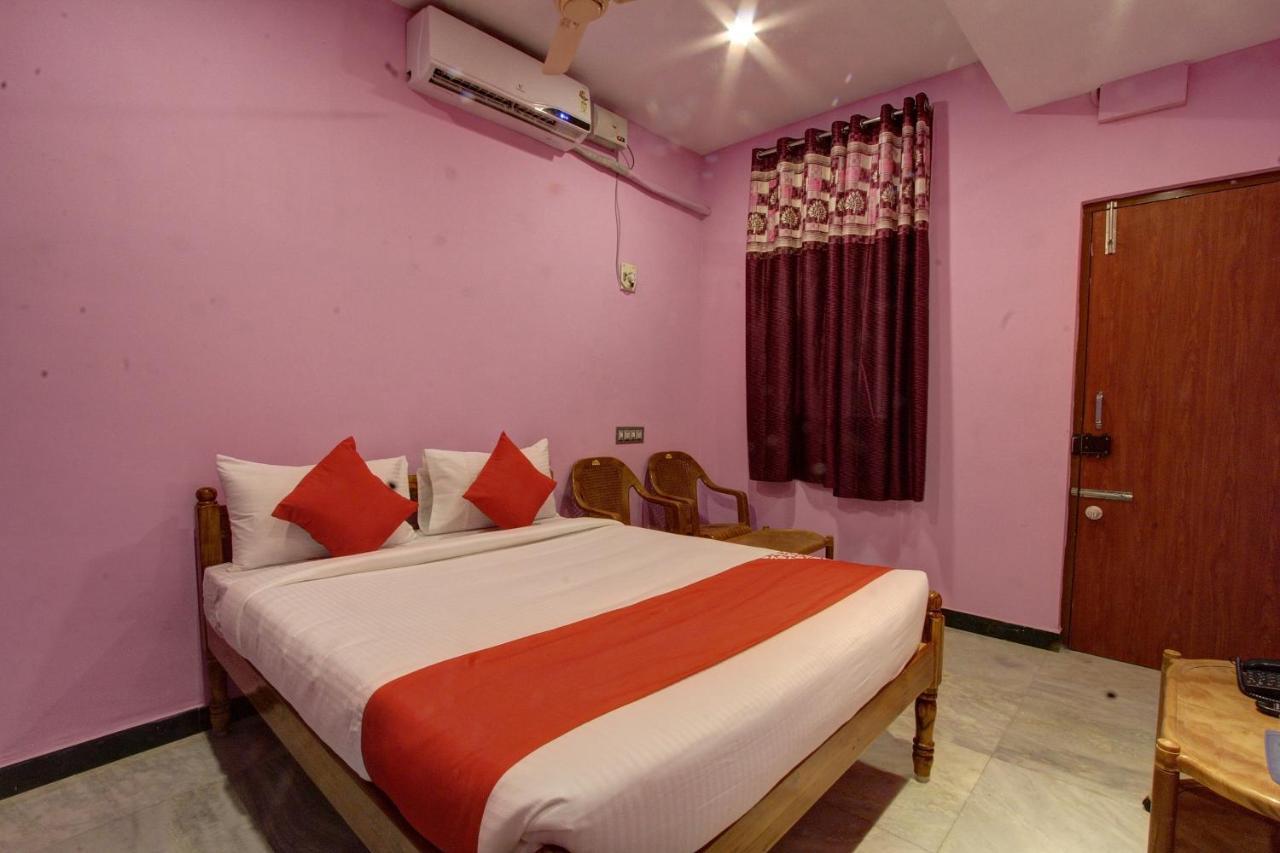 Oyo 38664 Rt Residency Hotel Golden Rock Exterior foto